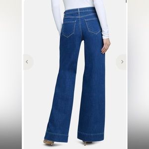 L’AGENCE PARIS High Rise Wide Leg Jean 26 never worn